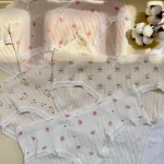 پک شورت فانتزی زنانه طرح توت فرنگی و گل