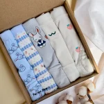 پک شورت فانتزی زنانه طرح خرگوش آبی و توت فرنگی