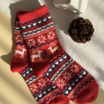 جوراب ساقدار حوله ای زنانه طرح گوزنی