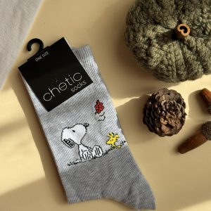 جوراب ساقدار زنانه چتیک Chetic طرح اسنوپی زمینه طوسی