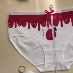شورت فانتزی زنانه طرح توت فرنگی قرمز xl