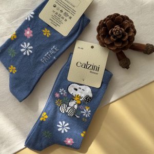 جوراب ساقدار زنانه کالزینی calzini طرح اسنوپی و گل