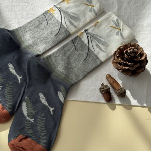 جوراب ساقدار زنانه ماکسیائو moxiao طرح دریاچه و سنجاقک