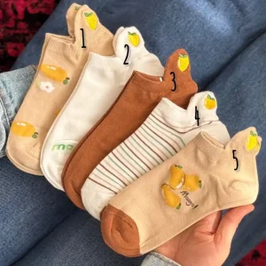 جوراب مچی سه پاشنه با گلدوزی انبه
